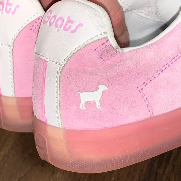Goats Suede Leather Girls Pink Sneakers size 3 - Picture 3 of 5